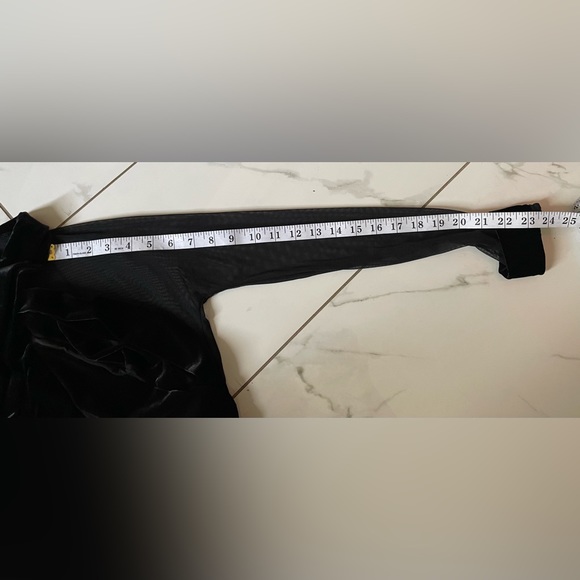 Tadashi black bodysuit. Size: S. Mesh and velvet fabric. - Picture 12 of 14